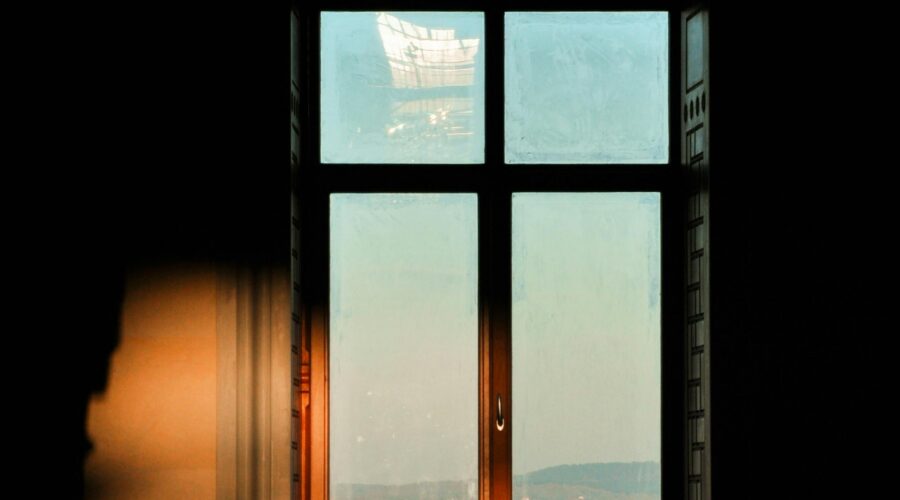 Γονικές παροχές και δωρεές: αφορολόγητο έως 800.000 ευρώ