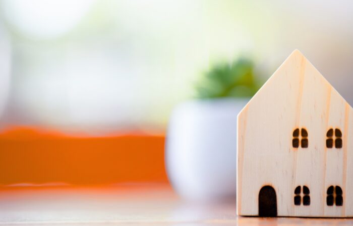 Απόσχιση κλάδου με ακίνητο: Πότε ισχύει η φορολογική απαλλαγή, πώς εξασφαλίζεται λειτουργική συνέχεια, τι προβλέπεται για εταιρείες & ατομικές.